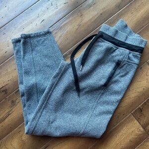 Women Lululemon Sweatpants Size 6 Gray/Black